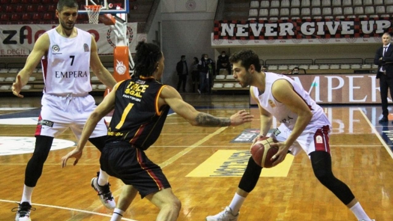 Basketbol Süper Ligi: Gaziantep Basketbol: 68 - Galatasaray: 61