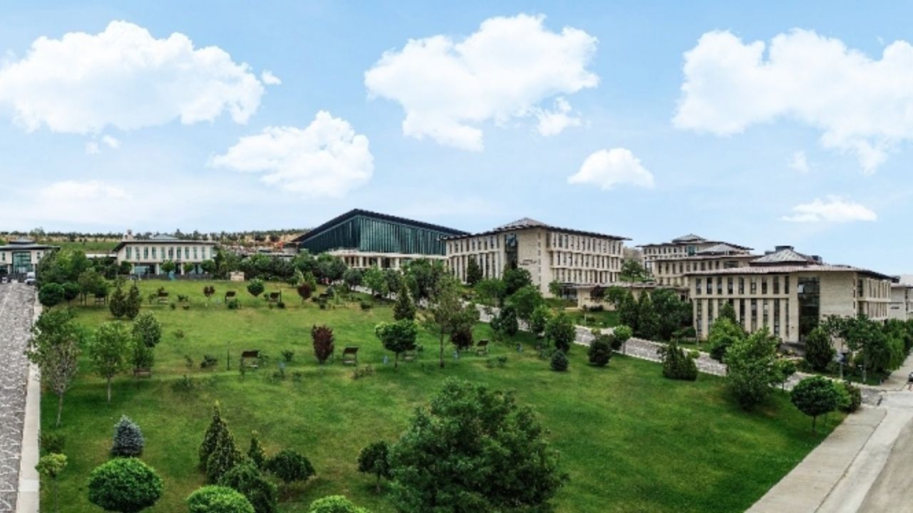 HKÜ Öğretim Üyesi Prof. Dr. Atilla ELÇİ, IEEE’nin kıdemli üyesi oldu