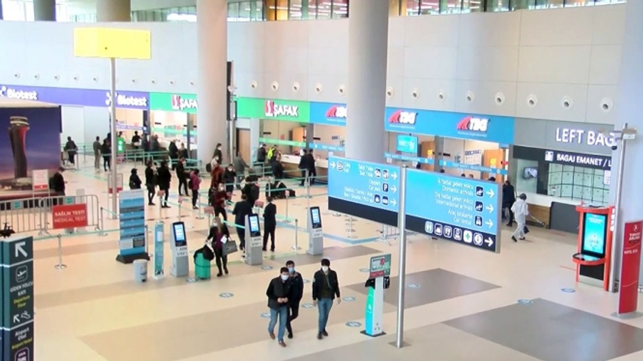 İstanbul’daki havalimanlarında 4 bin 875 yolcunun PCR testi pozitif çıktı
