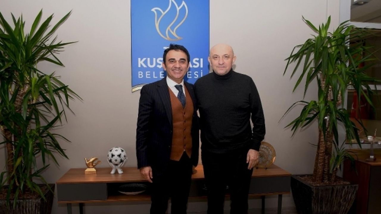 Ünlü spor yorumcusu Sinan Engin, Kuşadası’na geldi