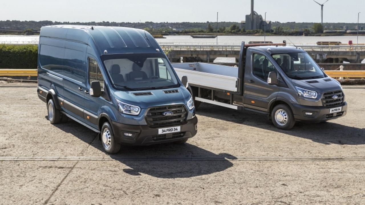 Yeni 5 tonluk Ford Transit ‘van’ ve ‘kamyonet’ Türkiye’de