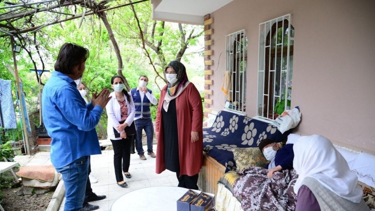 Kahramankazan’da Anneler Günü ve Dünya Çölyak Günü ziyaretleri