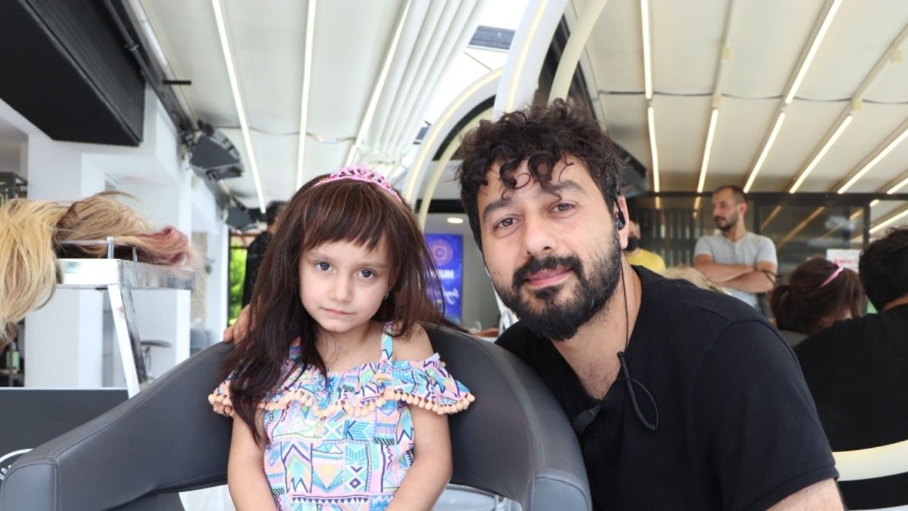 Kanser hastası minik bedenlerin kalplerine, ücretsiz ’peruk’ yaparak dokunuyor