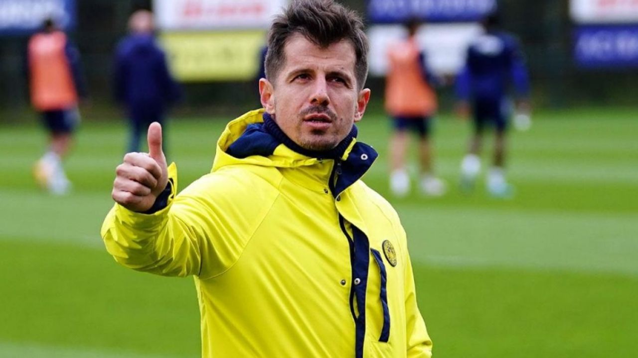 Emre Belözoğlu Şenol Güneş’in yeni yardımcısı oldu