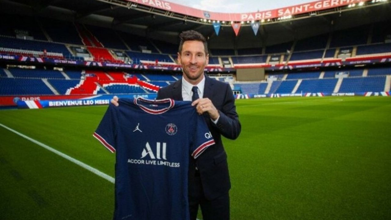 120 Milyon Euroluk transfer! Messi resmen PSG'de