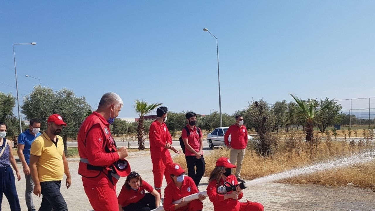 ADÜ Arama-Kurtarma Ekibine Yönelik Yangın Eğitimi ve Tatbikatı gerçekleşti