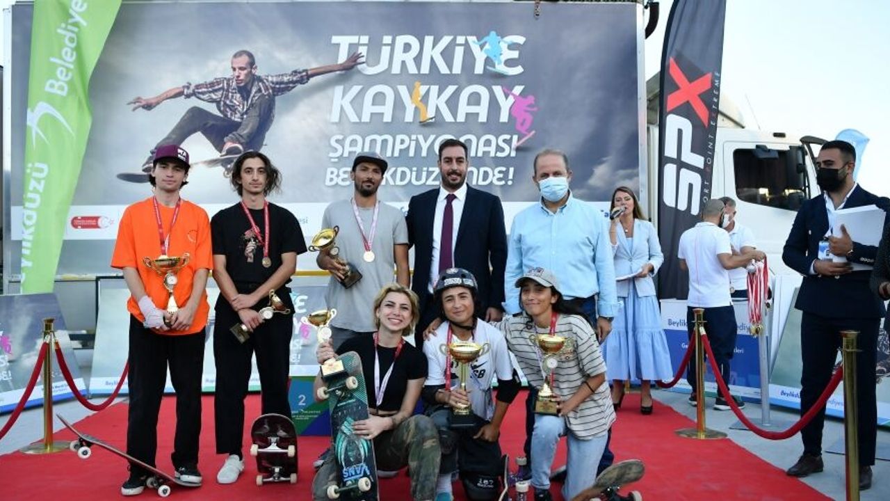 TÜRKİYE KAYKAY ŞAMPİYONASI BEYLİKDÜZÜ'NDE YAPILDI