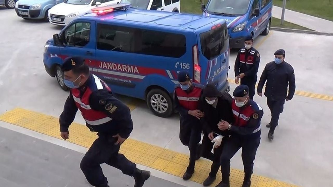 Benzin döküp karısını yakan kocaya müebbet hapis istemi