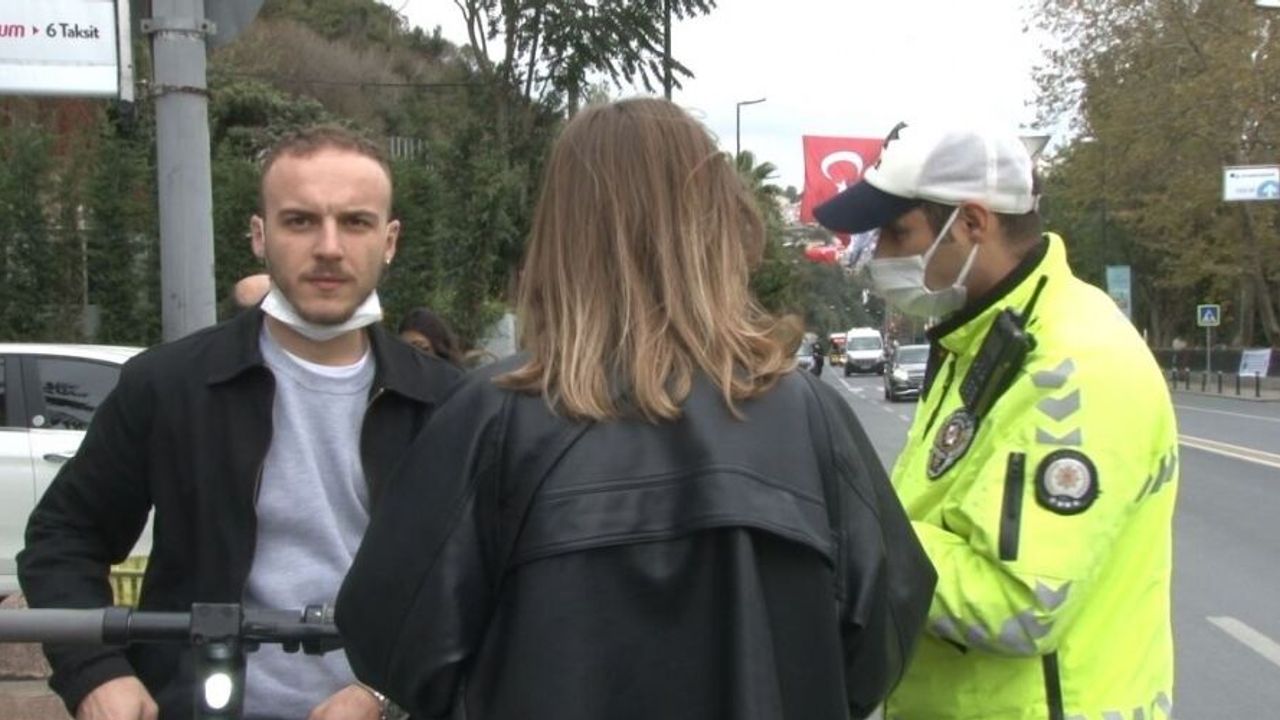 İstanbul’da elektrikli scooter denetiminde ilginç anlar: “Normalde 3-4 kişi biniyorduk, bugün şansa 2 kişi yakalandık"