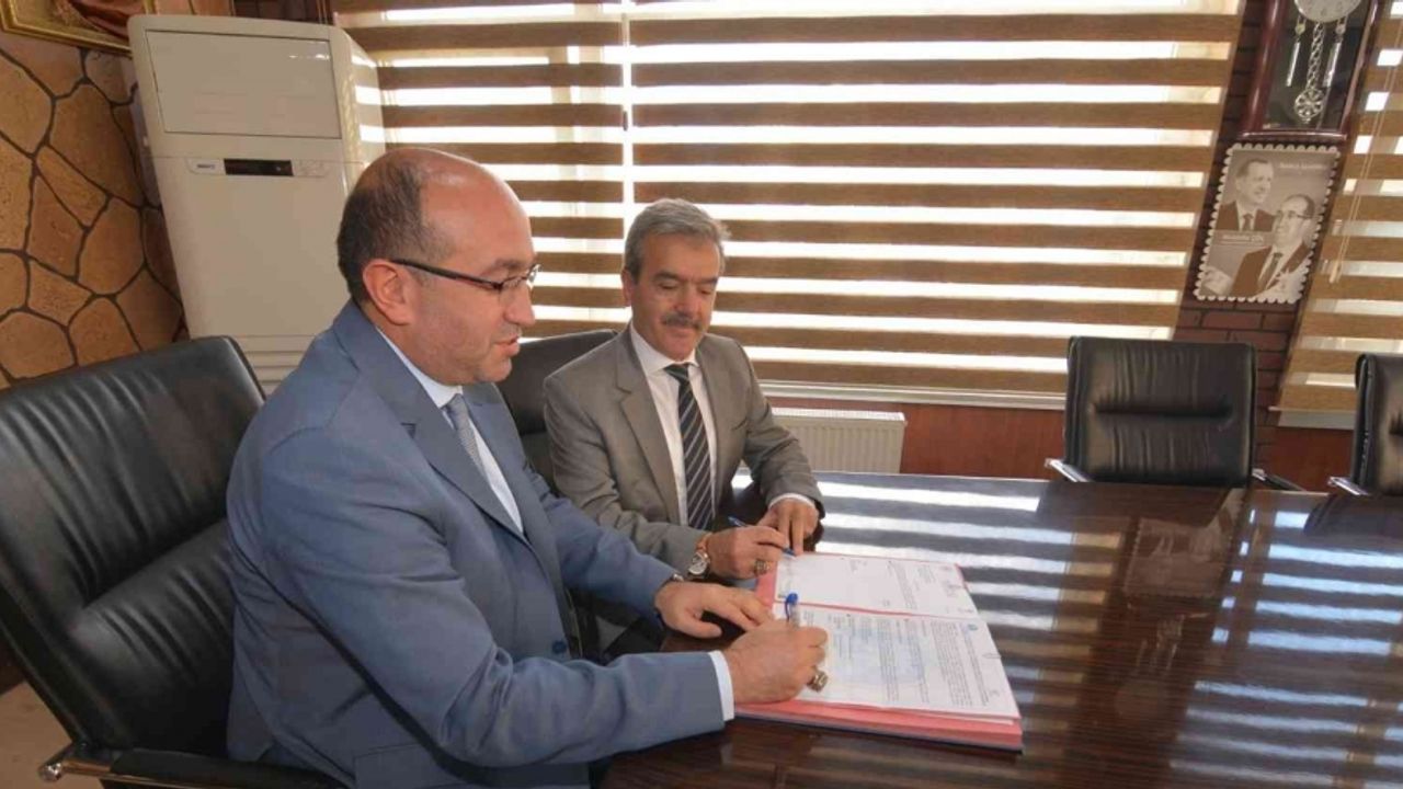 Sandıklı Belediyesi ile Tapu Müdürlüğü arasında protokol imzalandı