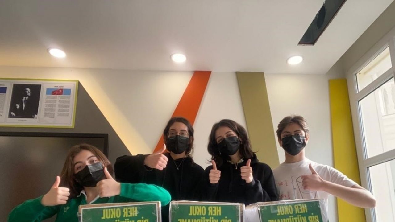 t-MBA Liderlik Akademisi öğrencilerinden 20.000 kitap bağışı