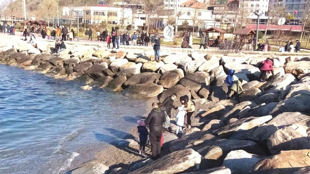 Jeoloji Mühendisi Aykan, Marmara’daki deniz suyu çekilmesini değerlendirdi