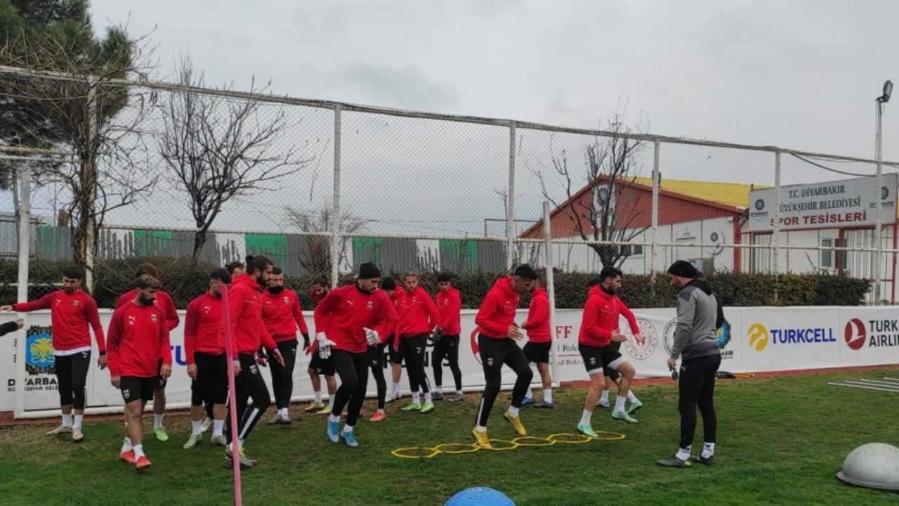 Amedspor bay geçecek, Diyarbekirspor kritik virajda