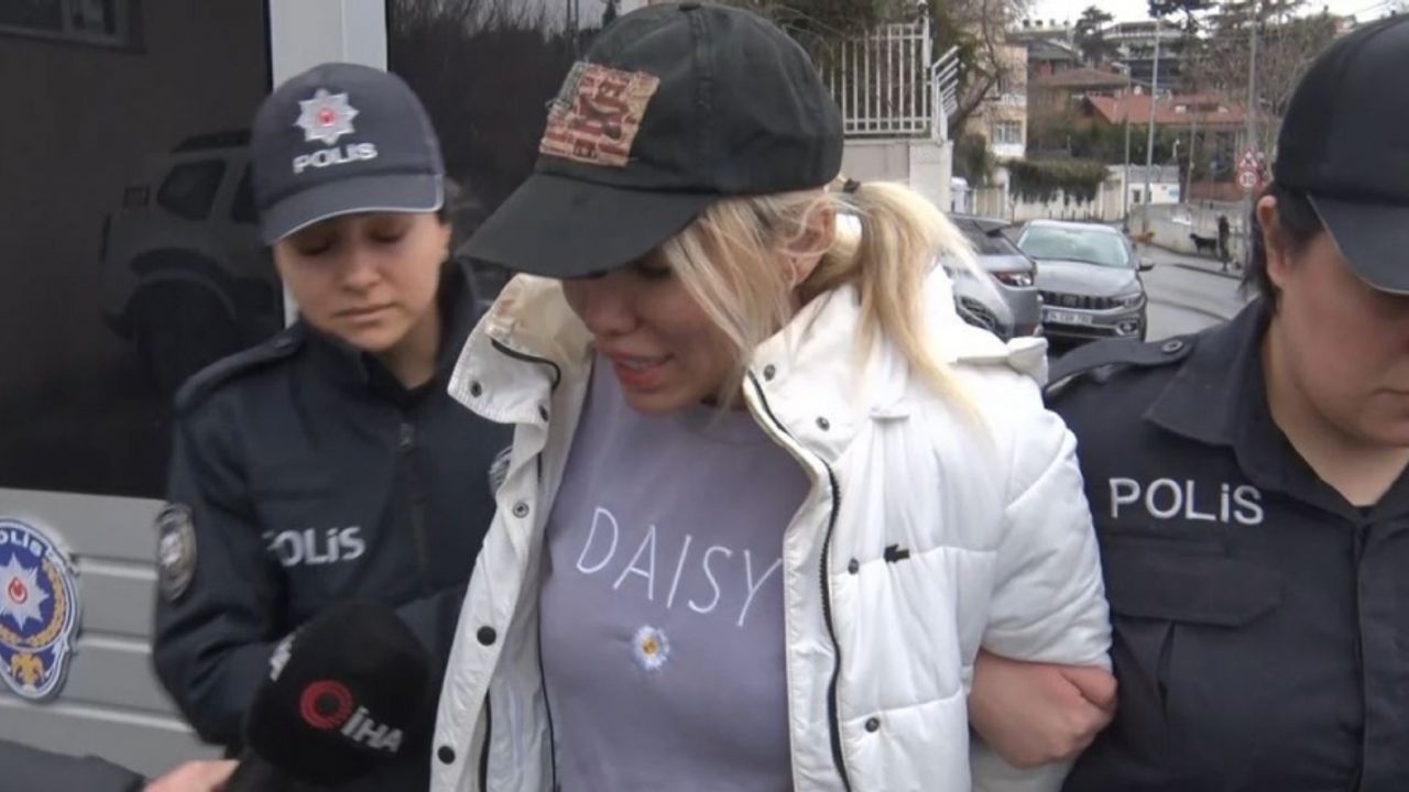 Ciciş kardeşlerden Esra Ersoy "çocuğa cinsel istismar” suçundan gözaltına alındı