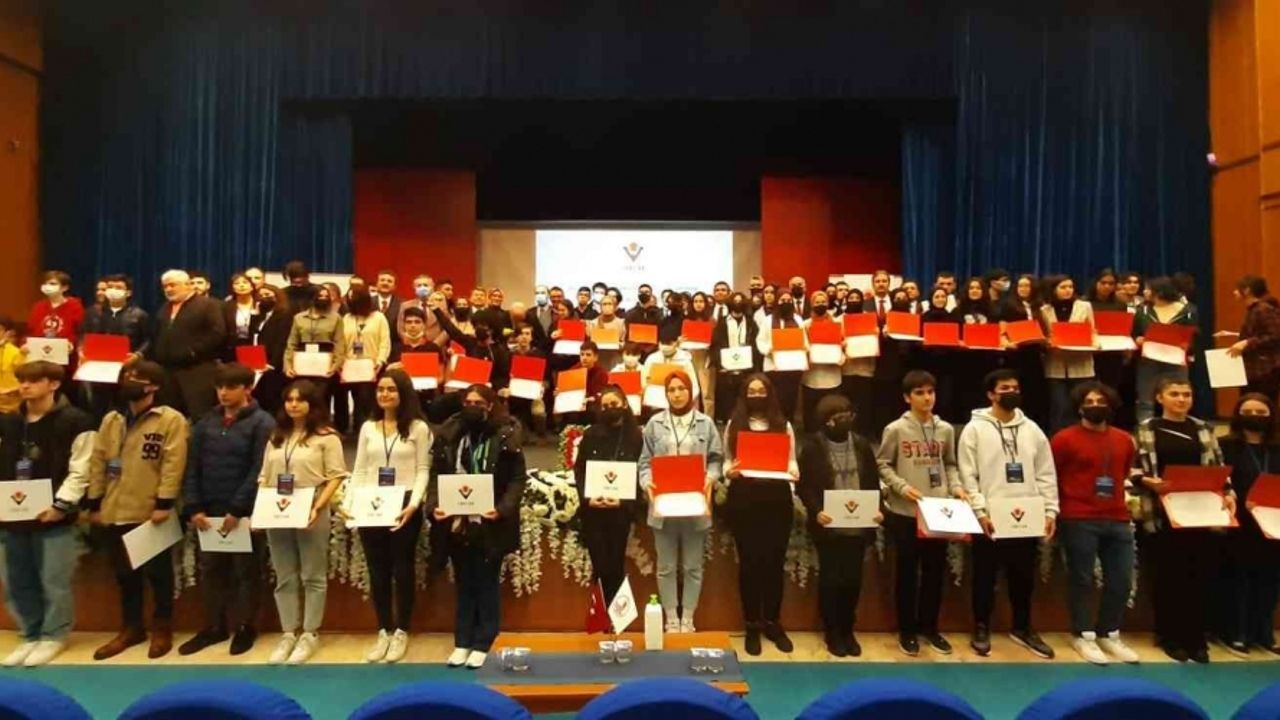 Samsunlu öğrenciler 12 kategorinin 6’sında 1.’lik kazandı