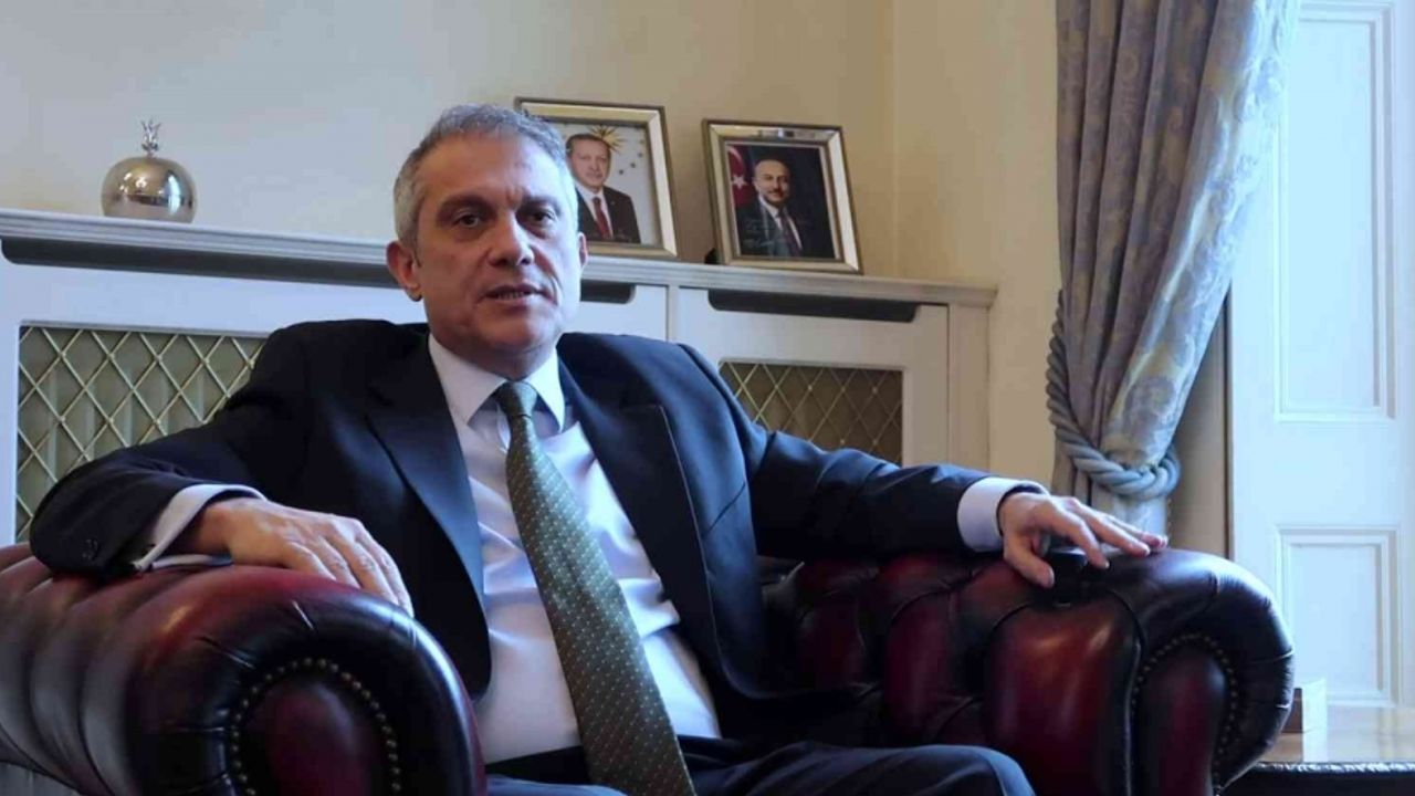 Türkiye’nin Londra Büyükelçisi Yalçın: “Uzatma başvurusu bekleyen vatandaşlarımız için pratik çözümler önerdik”