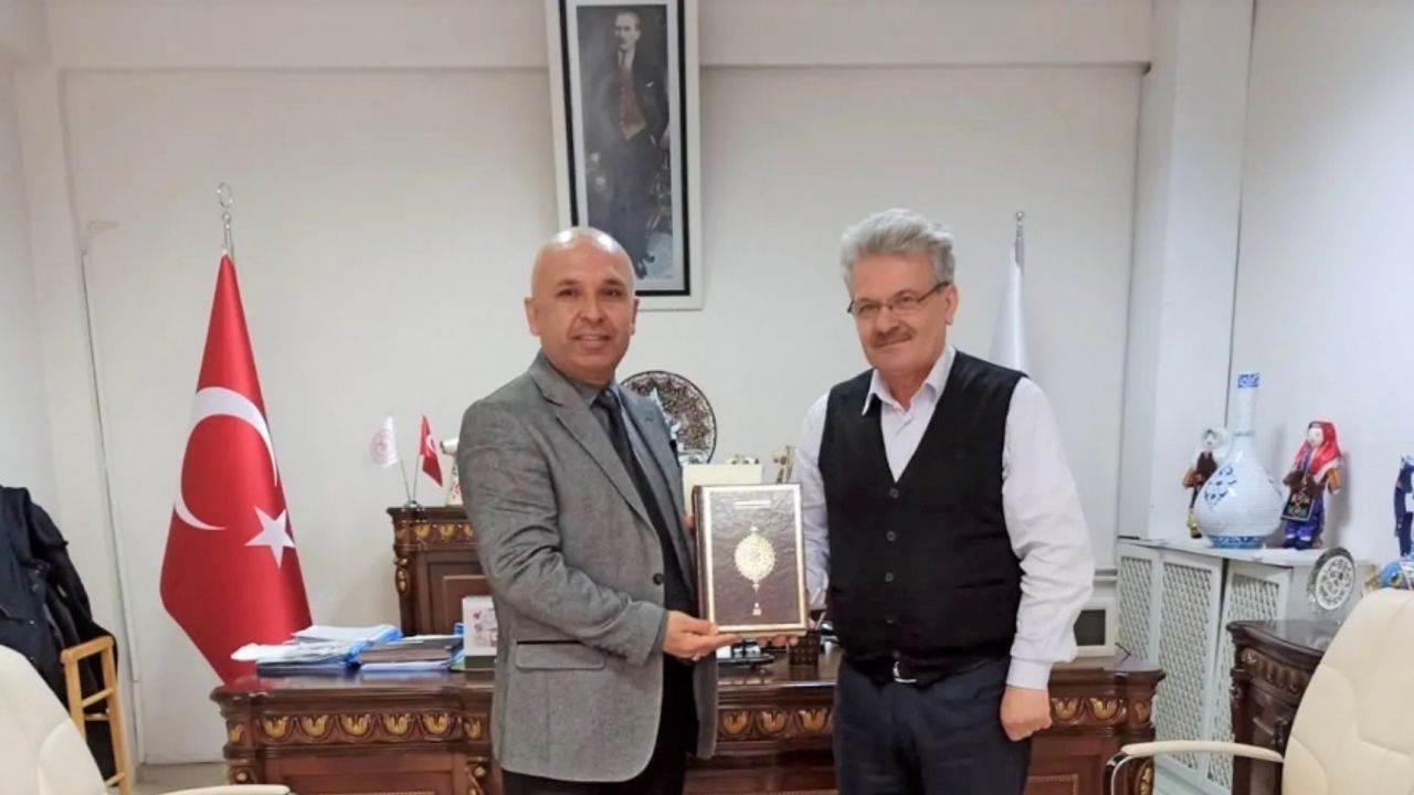 Vahid Paşa Yazma Eserler Kütüphanesi Müdürlüğü görevine Musa Öncel atandı