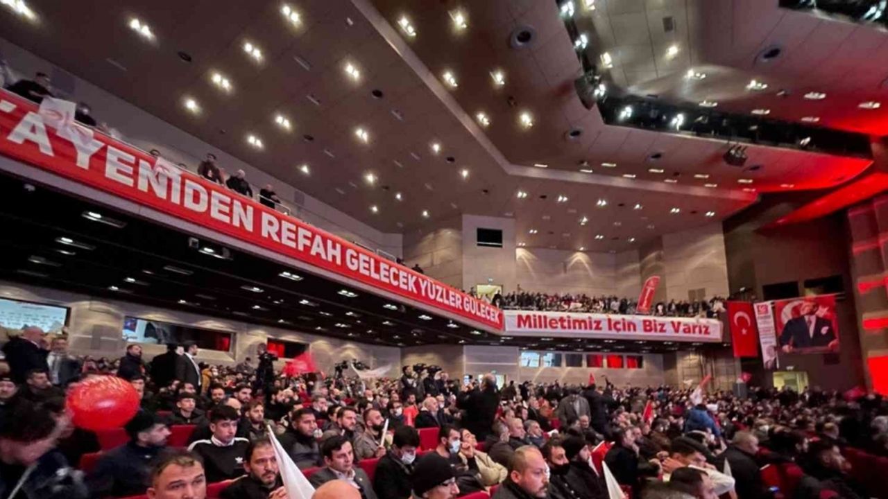 Yeniden Refah Partisi 2. Olağan İl Kongresi Haliç Kongre Merkezi’nde düzenlendi