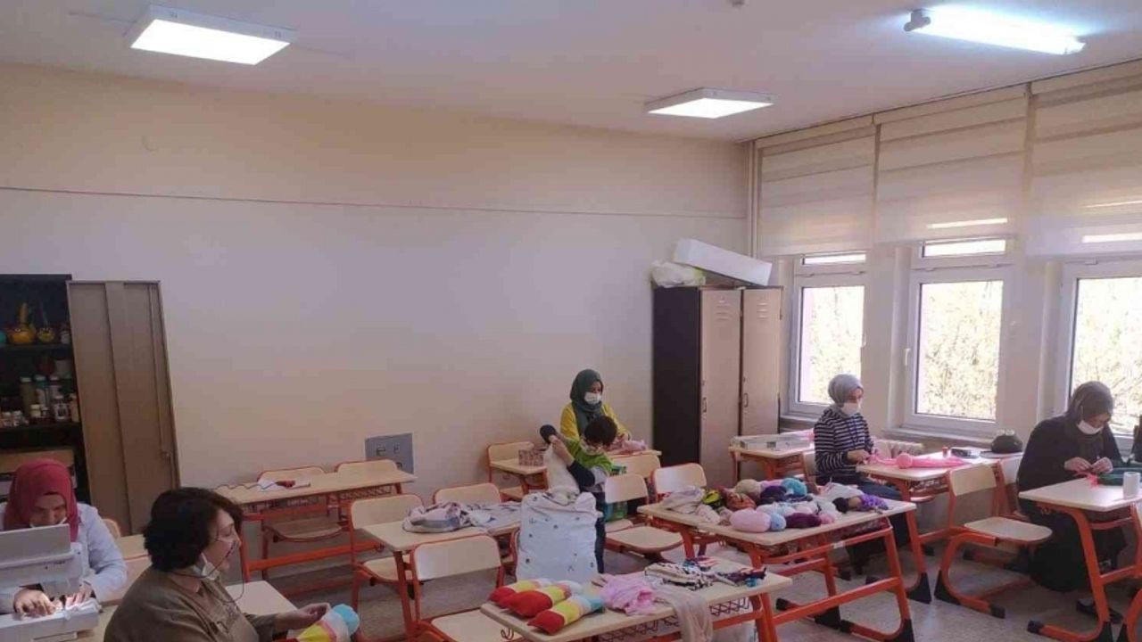 “Atık Malzemeni Getir, Oyuncağını Götür" etkinliği büyük ilgi gördü