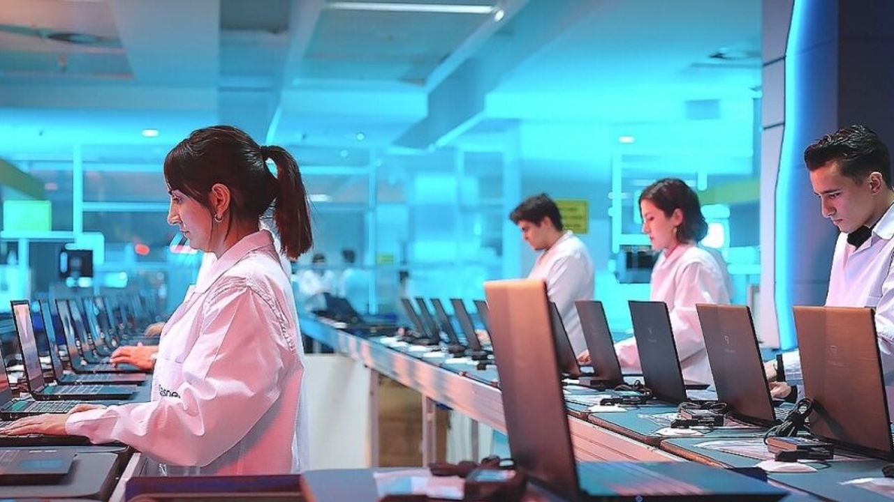 Casper üretim merkezinde 12. Nesil i9 işlemciye sahip ilk laptop oyun bilgisayarı üretiliyor