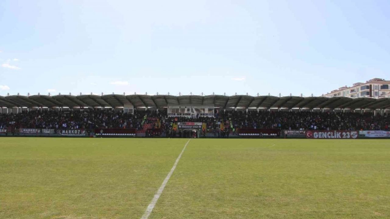 Elazığspor - Batman Petrolspor maçını bin 983 taraftar izledi