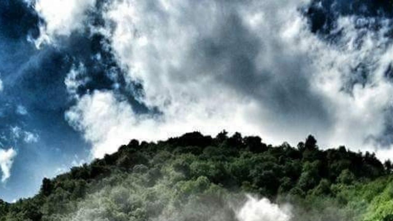 Giresun’daki yapay şelale bu yıl karlar vaktinden önce eriyince erken oluştu