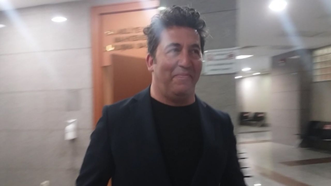 Muhabire hakaret ettiği iddia edilen Emre Kınay’a 2 yıla kadar hapis talebi