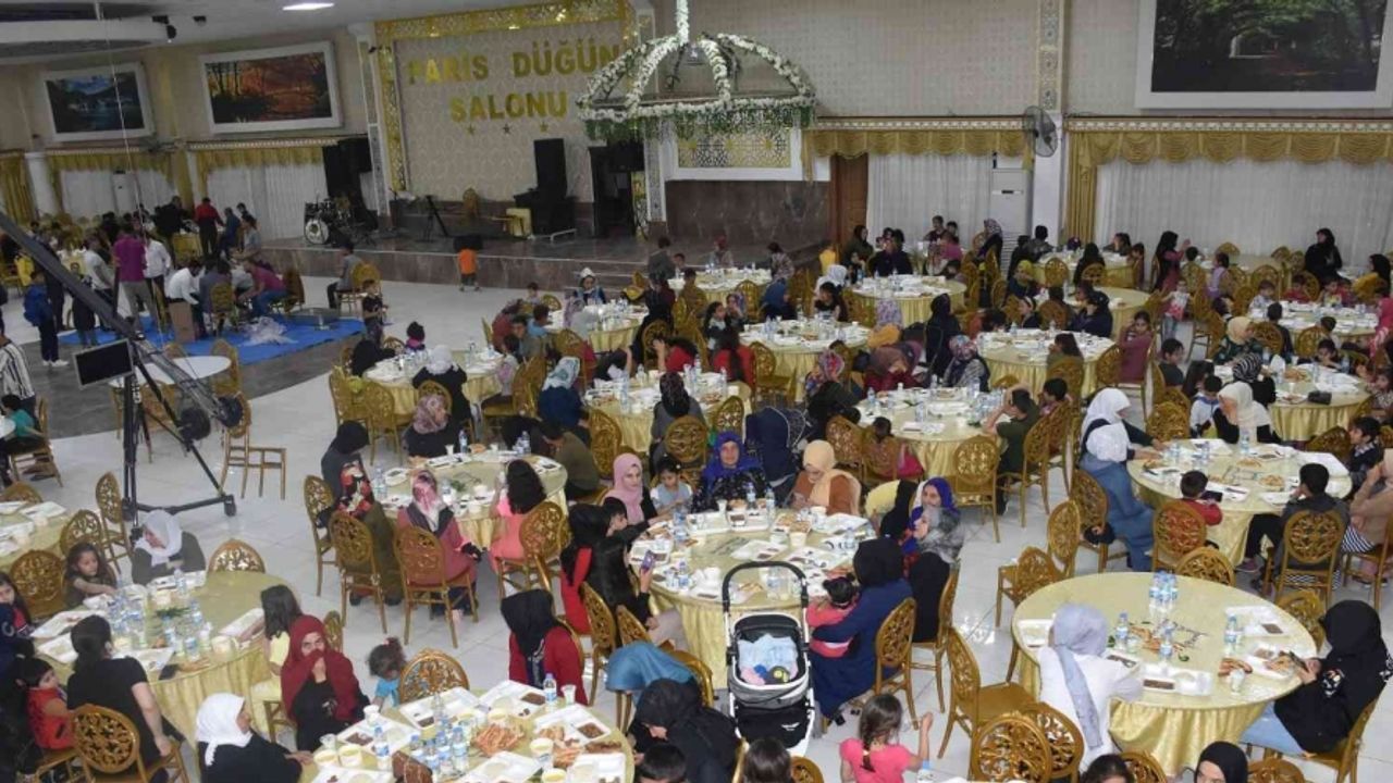Gurbetçi iş adamından anlamlı davranış: 600 kişi iftar yemeğinde buluştu