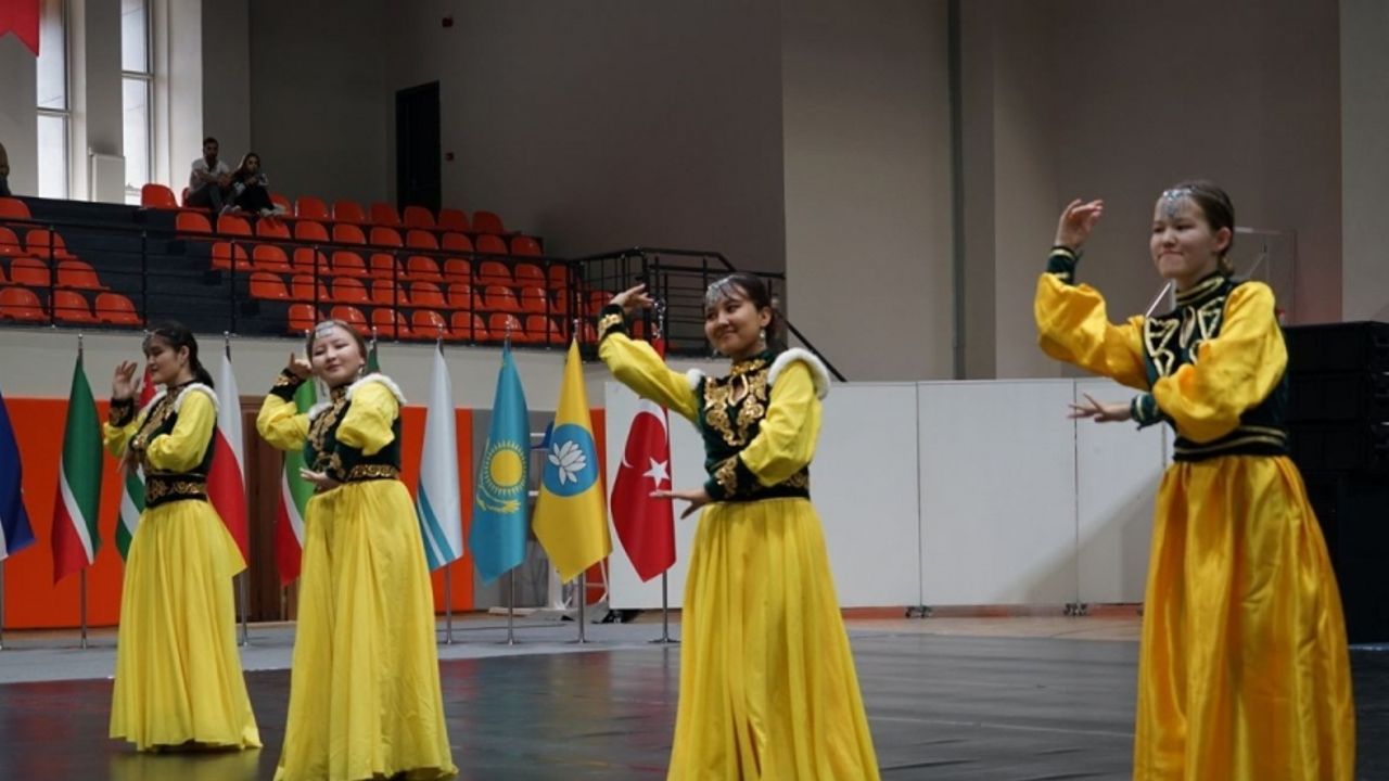 Kastamonu Üniversitesi’nde Bahar Şenlikleri ve mezuniyet törenine start verildi