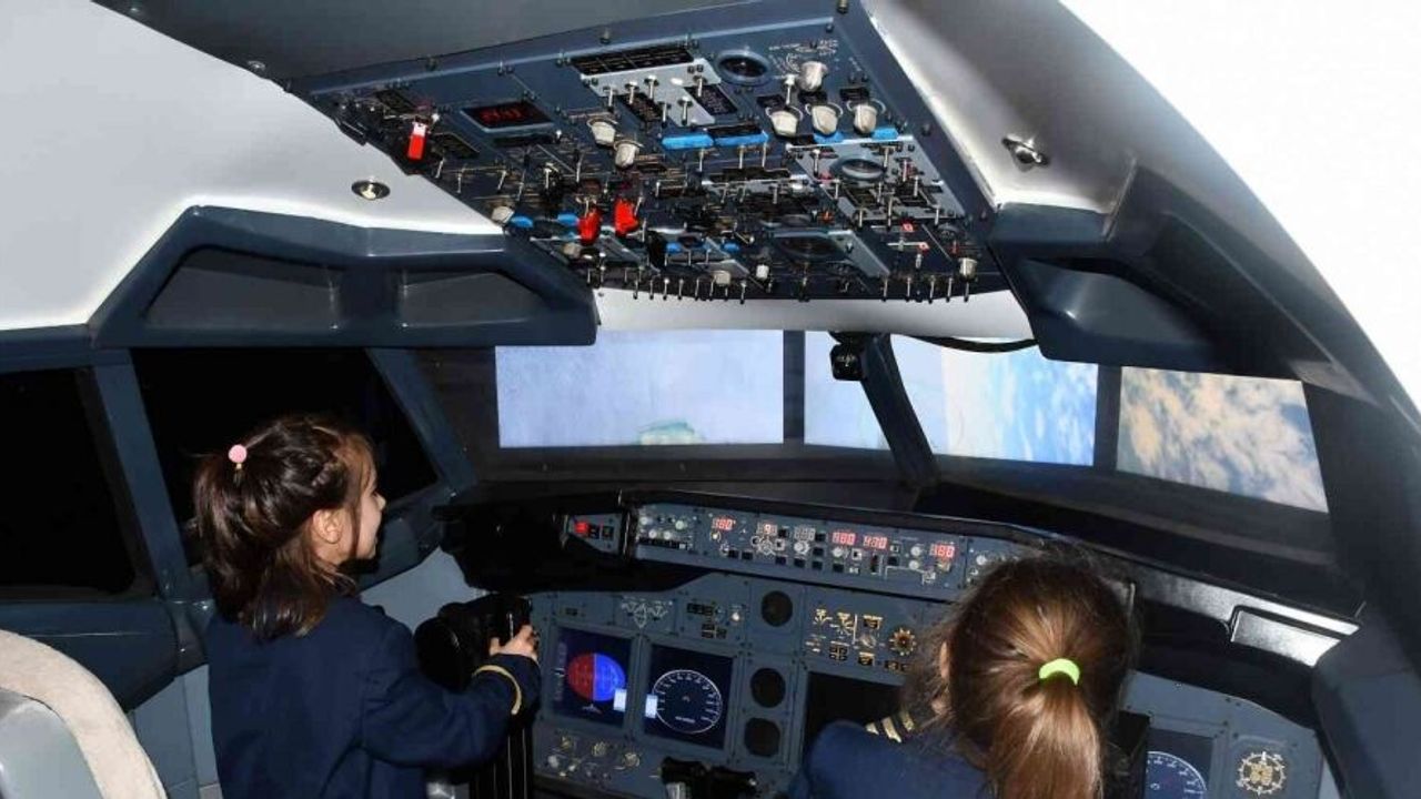 KidZania İstanbul, 8. yaşını basın mensupları ve çocuklarıyla kutladı