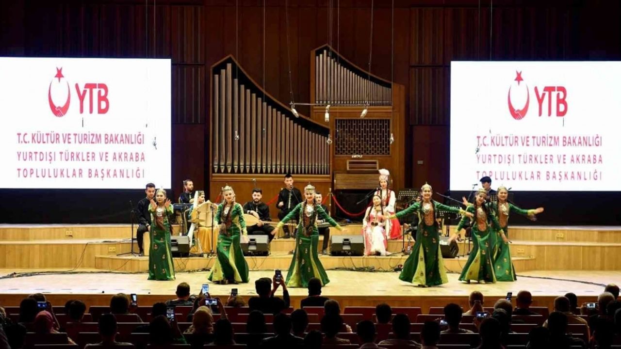 Otağ Türk Dünyası Müzik Topluluğu, YTB’nin desteğiyle Ankara’da sahne aldı