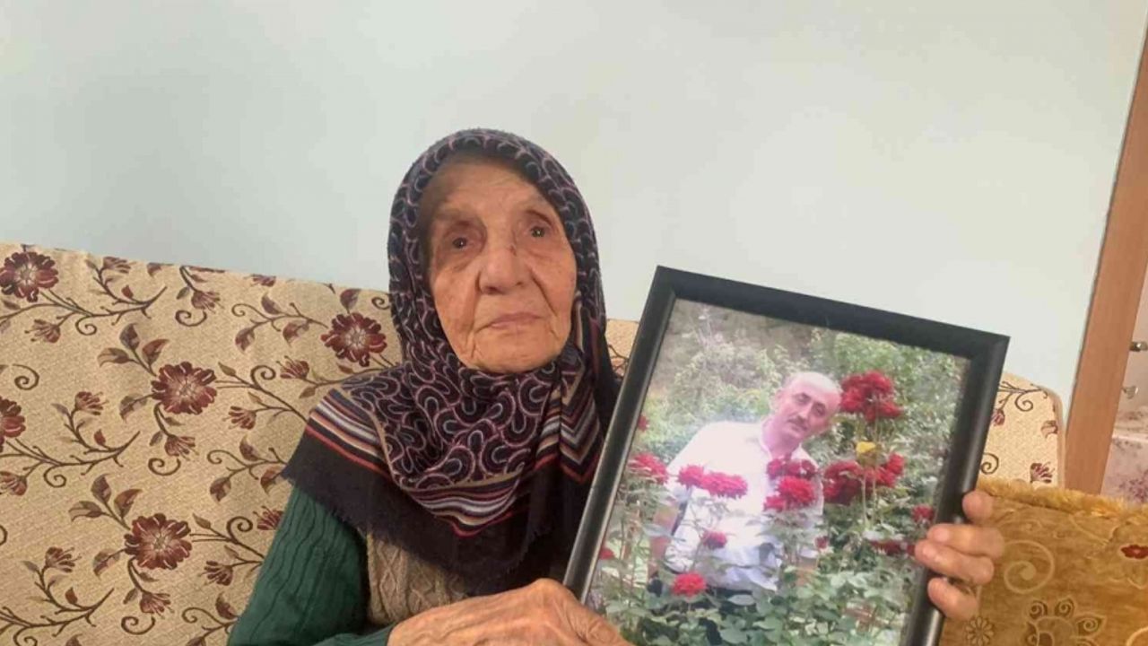 15 Temmuz’da 2 oğlunu ve damadını şehit veren 96 yaşındaki Kızılcahamamlı Muzaffer Gülşen ninenin gözyaşları dinmiyor