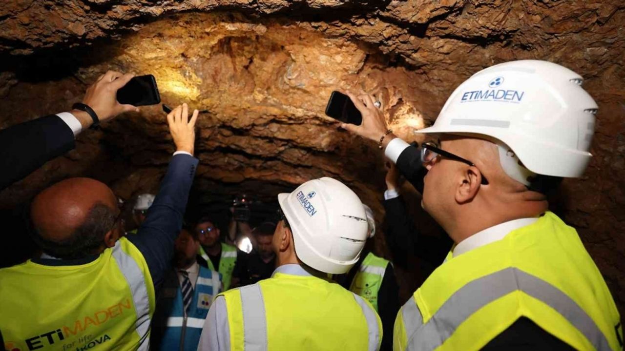 Bakan Dönmez, dünyanın ikinci büyük rezerv keşfinin detaylarını duyurdu: 694 milyon ton nadir toprak elementi