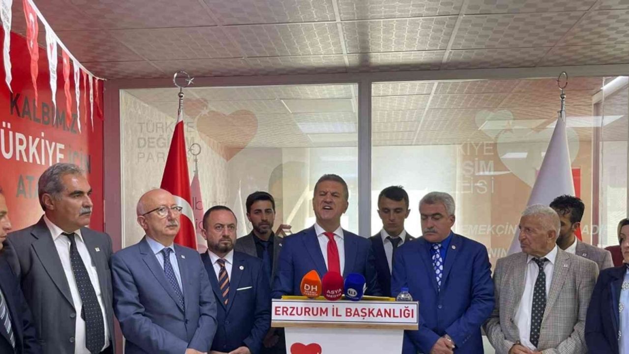 TDP Genel Başkanı Sarıgül, Erzurum’da partililerle bir araya geldi
