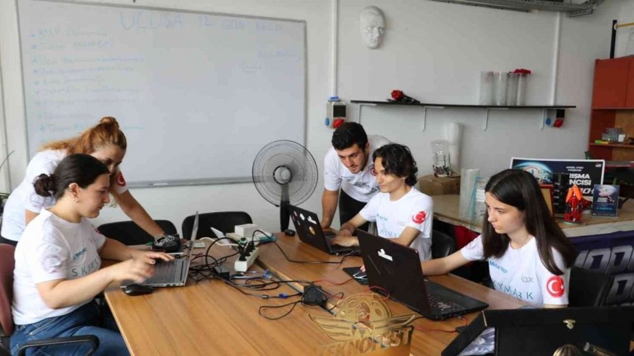 Uzay takımı şampiyonluklarını tazelemek için gün sayıyor