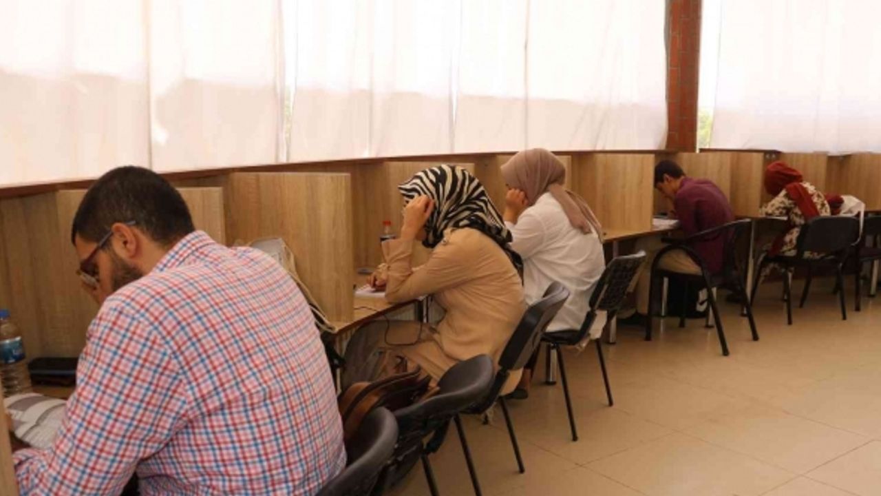 Karaköprü’de gençlerin ders çalışma yeri okuma evleri oldu