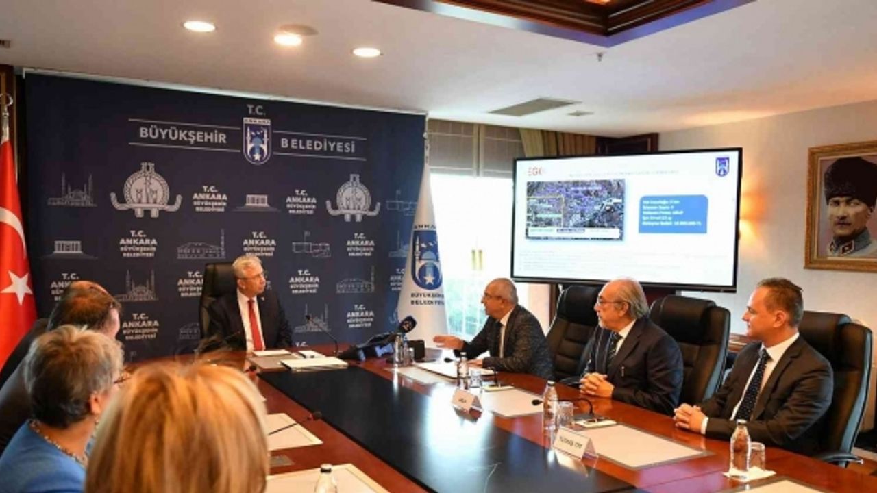 Ankara’da yapılacak 3 yeni metro hattının projeleri için imzalar atıldı