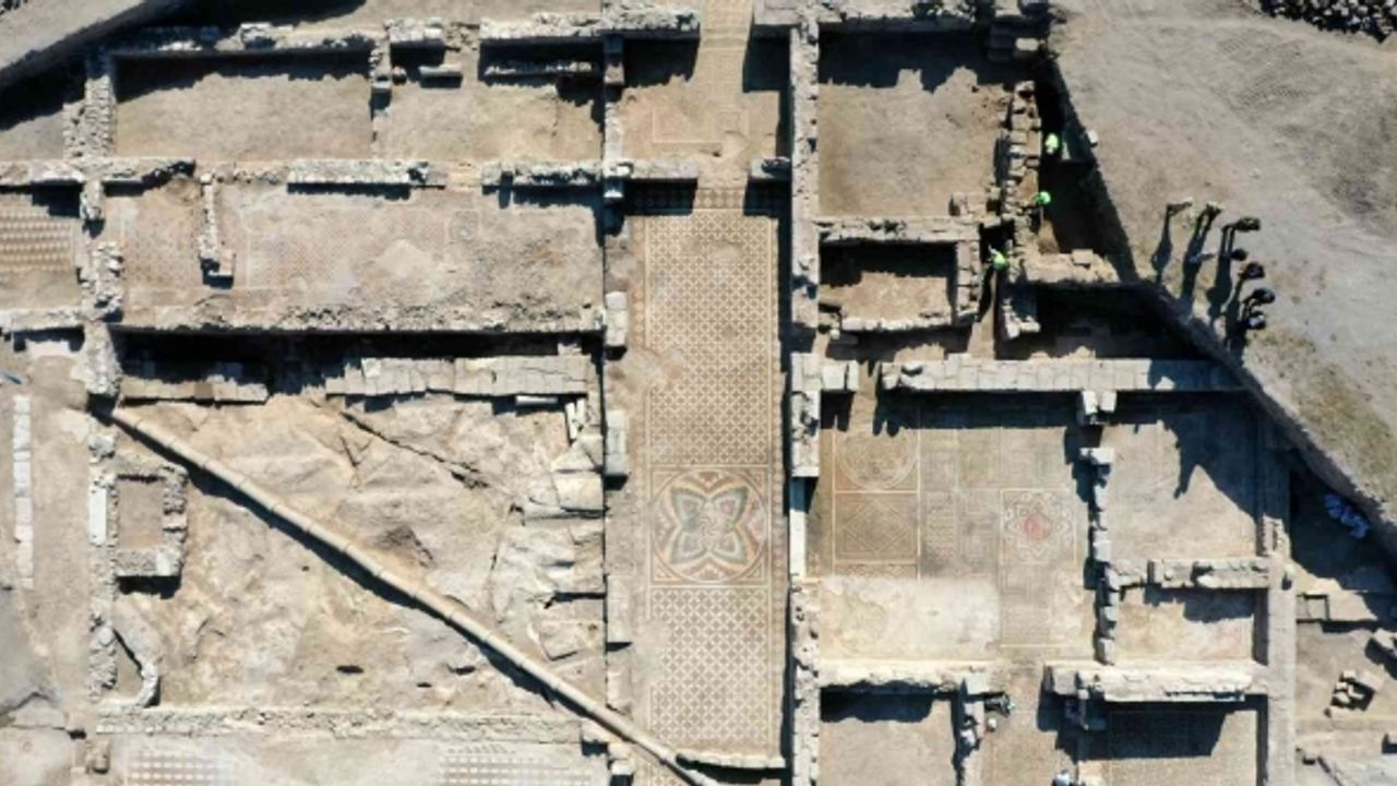 Geç Roma, Erken Bizans döneminden kalan sağlam mozaik taban döşemeler gün yüzüne çıkıyor