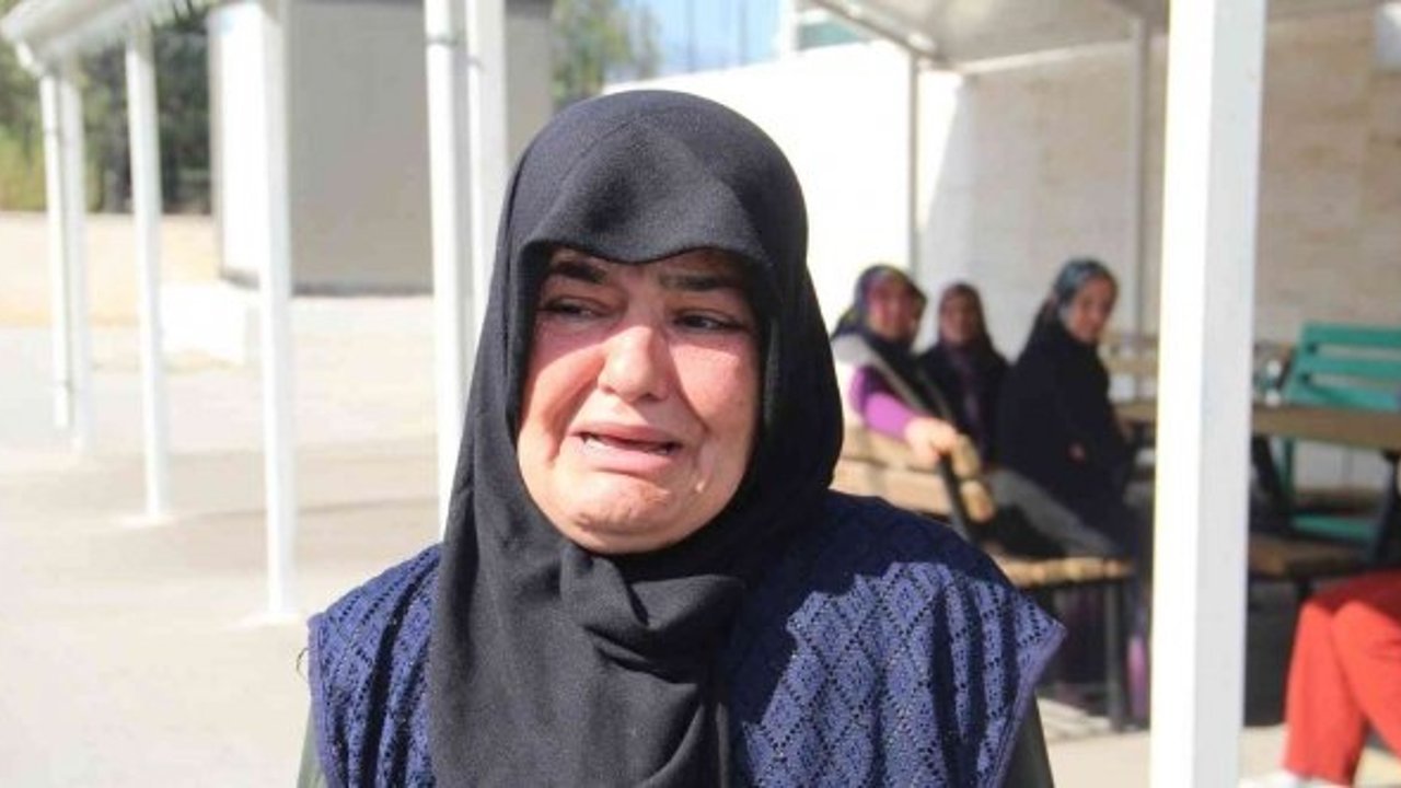 Gözü yaşlı annenin içindeki şüpheyi DNA testi netleştirecek