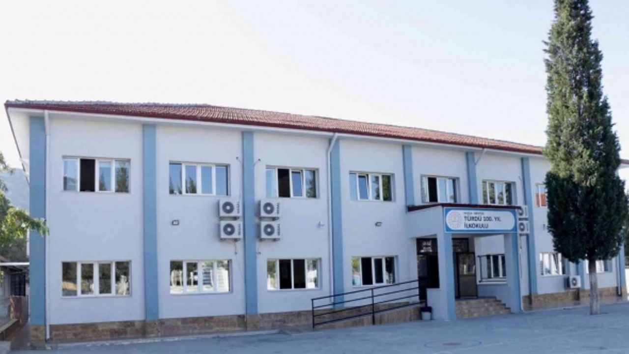 Muğla Türdü 100. Yıl İlkokulu’nda normal eğitime geçildi