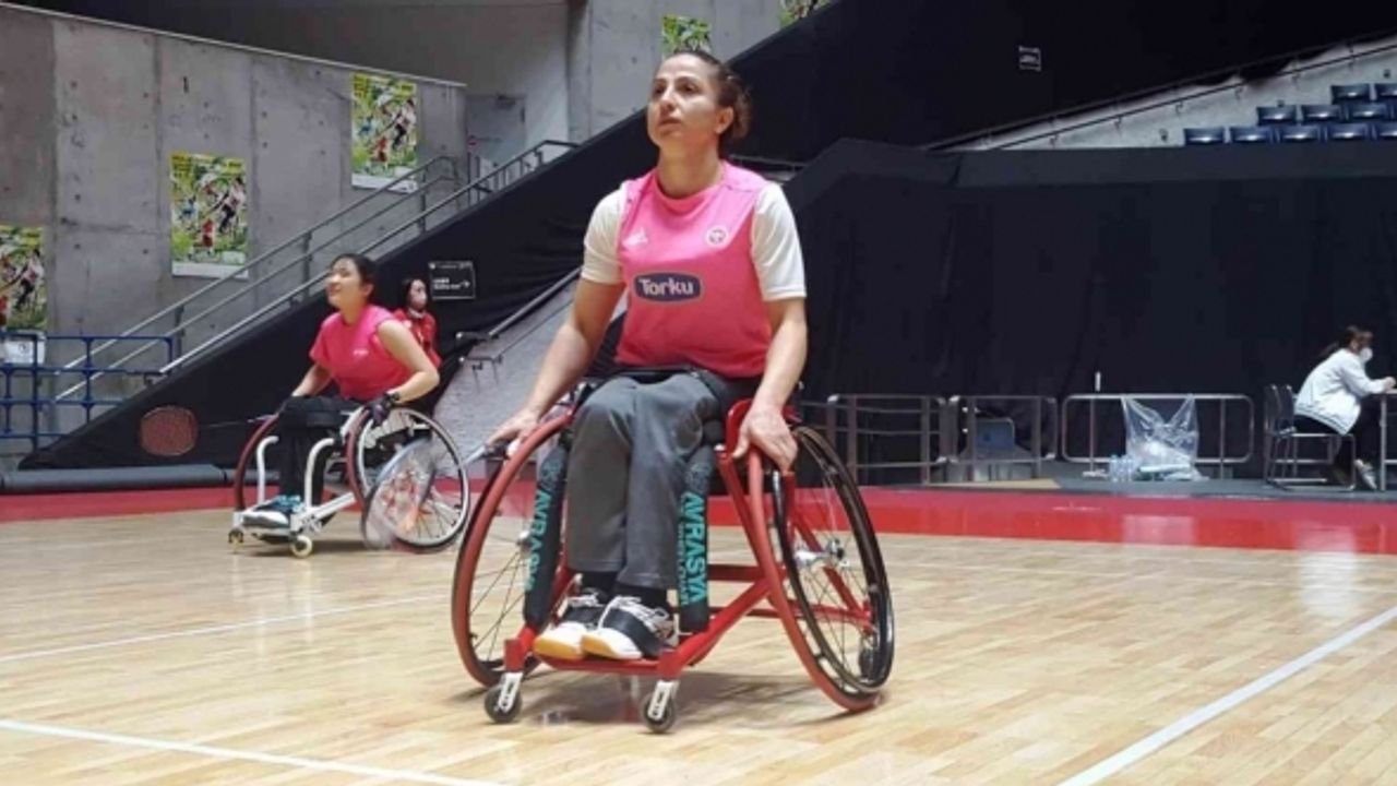 Torku Şekersporlu Emine Seçkin’den dünya şampiyonasında 2 gümüş madalya