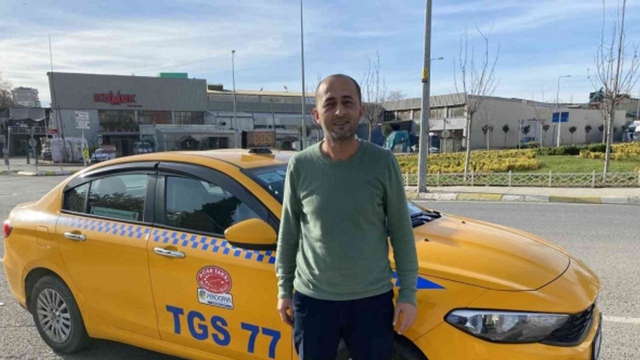 Tuzla’da takside çocuğunu bırakan kadın geri dönmeyince taksici ne yapacağını şaşırdı