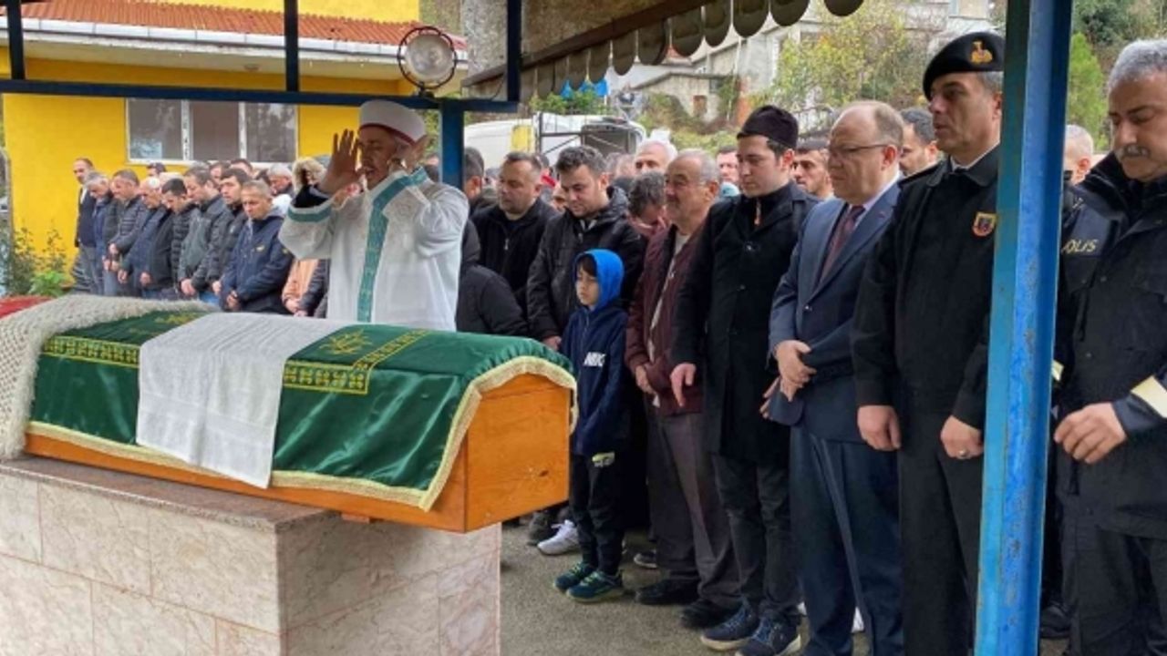 Zonguldak’ta Büşra Akın’ın öldüğü kazada servis şoförünün tedavisi sürüyor