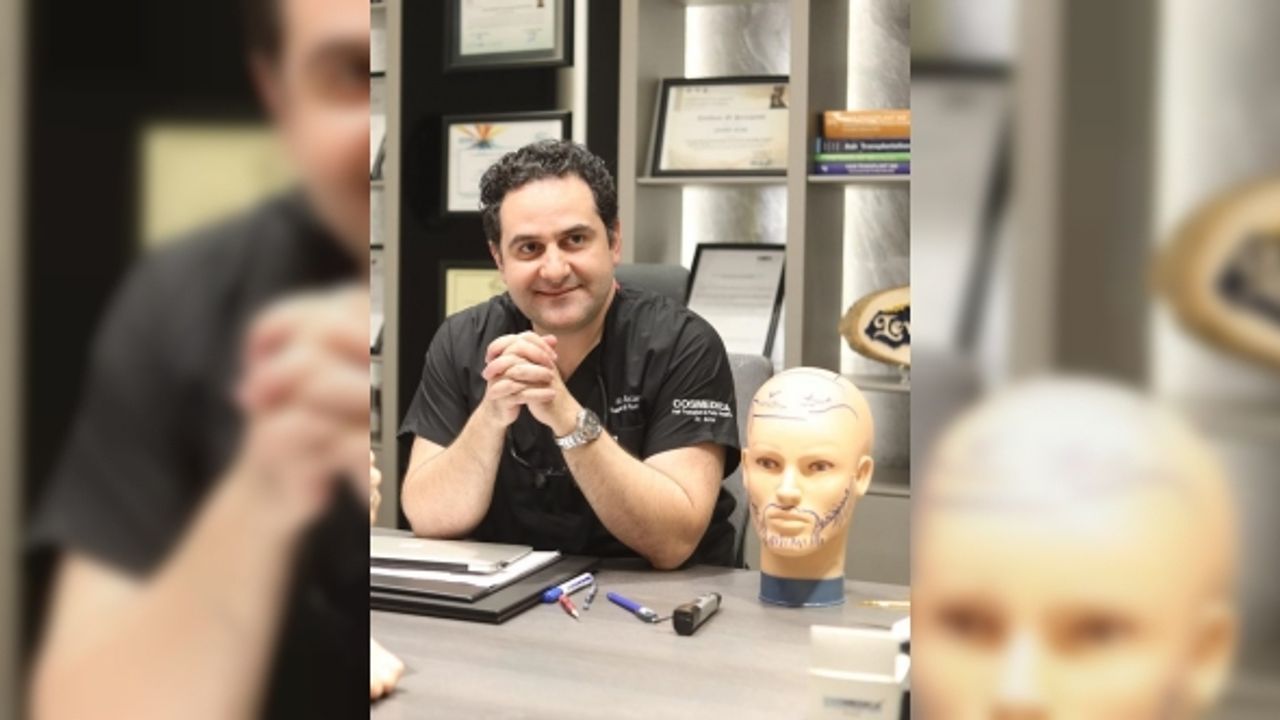 Francesco Totti, Cosmedica ile ortaklığını sosyal medyada duyurdu