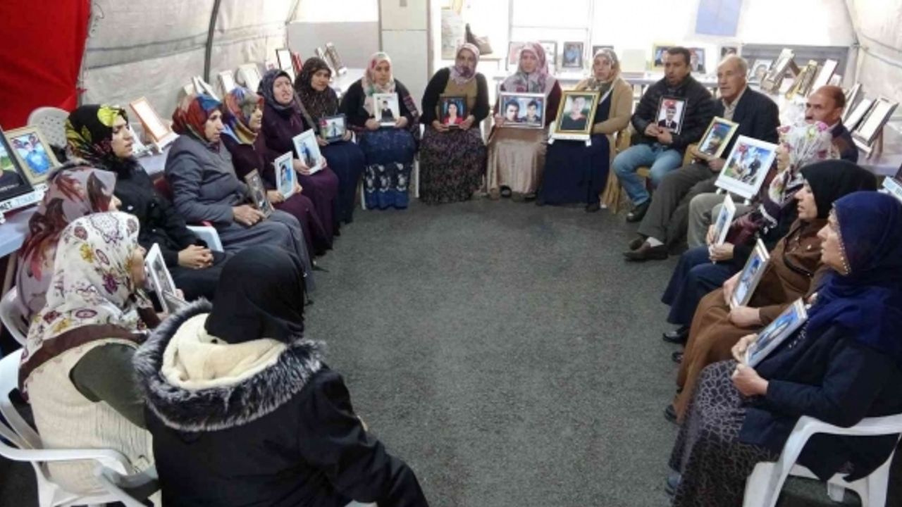 HDP mağduru ailelerden Diyarbakır’a gelen Meral Akşener’e tepki