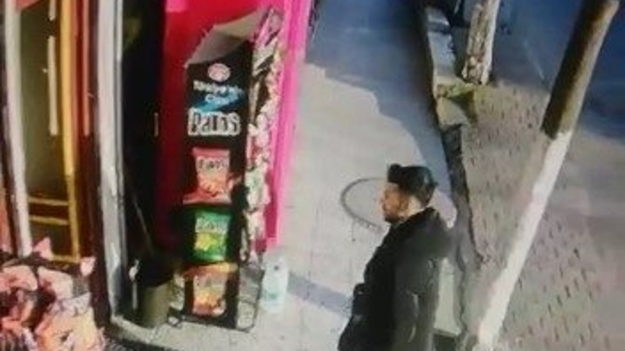 Kartal’da 2 genç kızı öldüren katil zanlısı kamerada