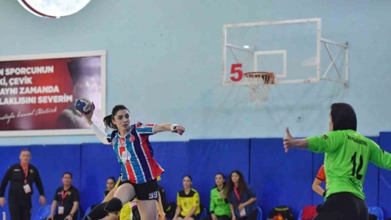 Konyaaltı’nın Mavi Kelebekler’i, Tekirdağı 41-22 mağlup etti