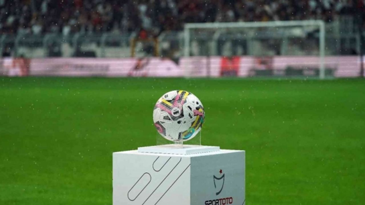 Spor Toto Süper Lig: Beşiktaş: 0 - Alanyaspor: 0 (Maç devam ediyor)