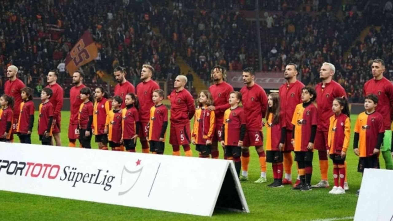 Spor Toto Süper Lig: Galatasaray: 1 - Hatayspor: 0 (Maç devam ediyor)