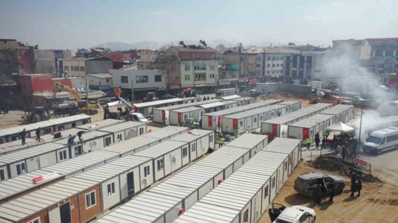 Afet bölgesindeki ilk ’konteyner çarşı’, yarın Elbistan’da hizmet verecek